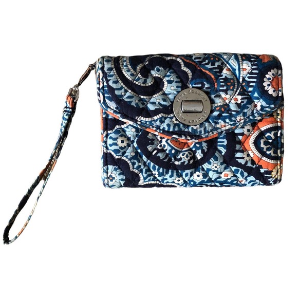 Vera Bradley Your Turn Smartphone Wristlet in Marrakesh - Picture 7 of 7